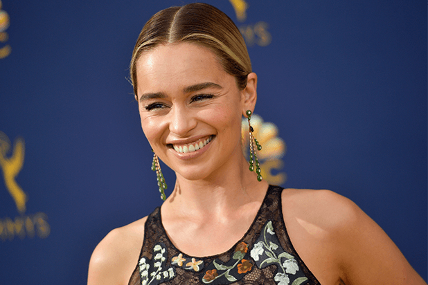  Emilia Clarke Speaks Out About Surviving Two Brain Aneurysms