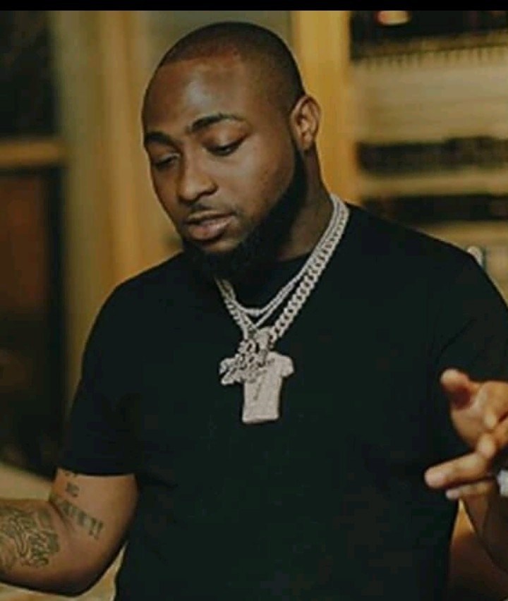Davido Shows Off 28 Million Naira Necklace
