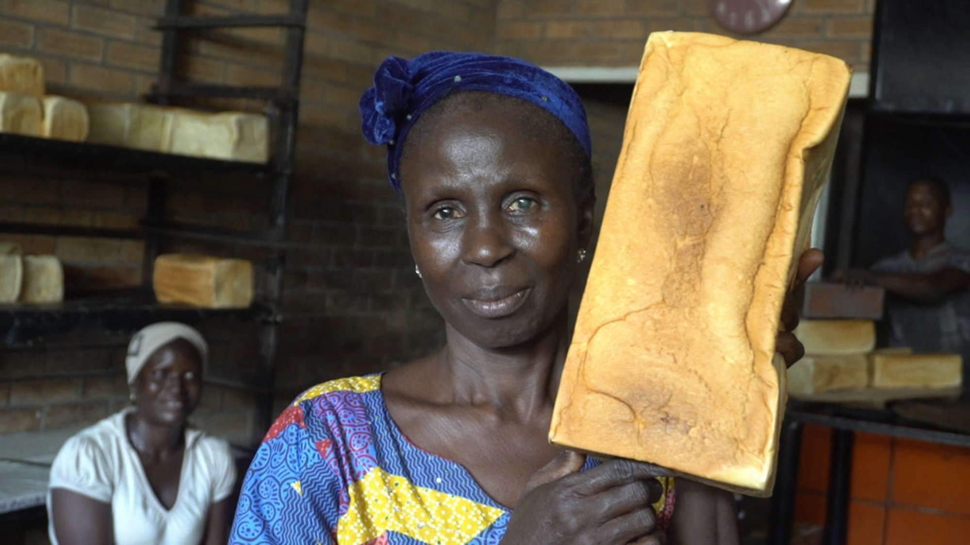 Chika Okoli Shoots Documentary On ‘Fresh Agege Bread’