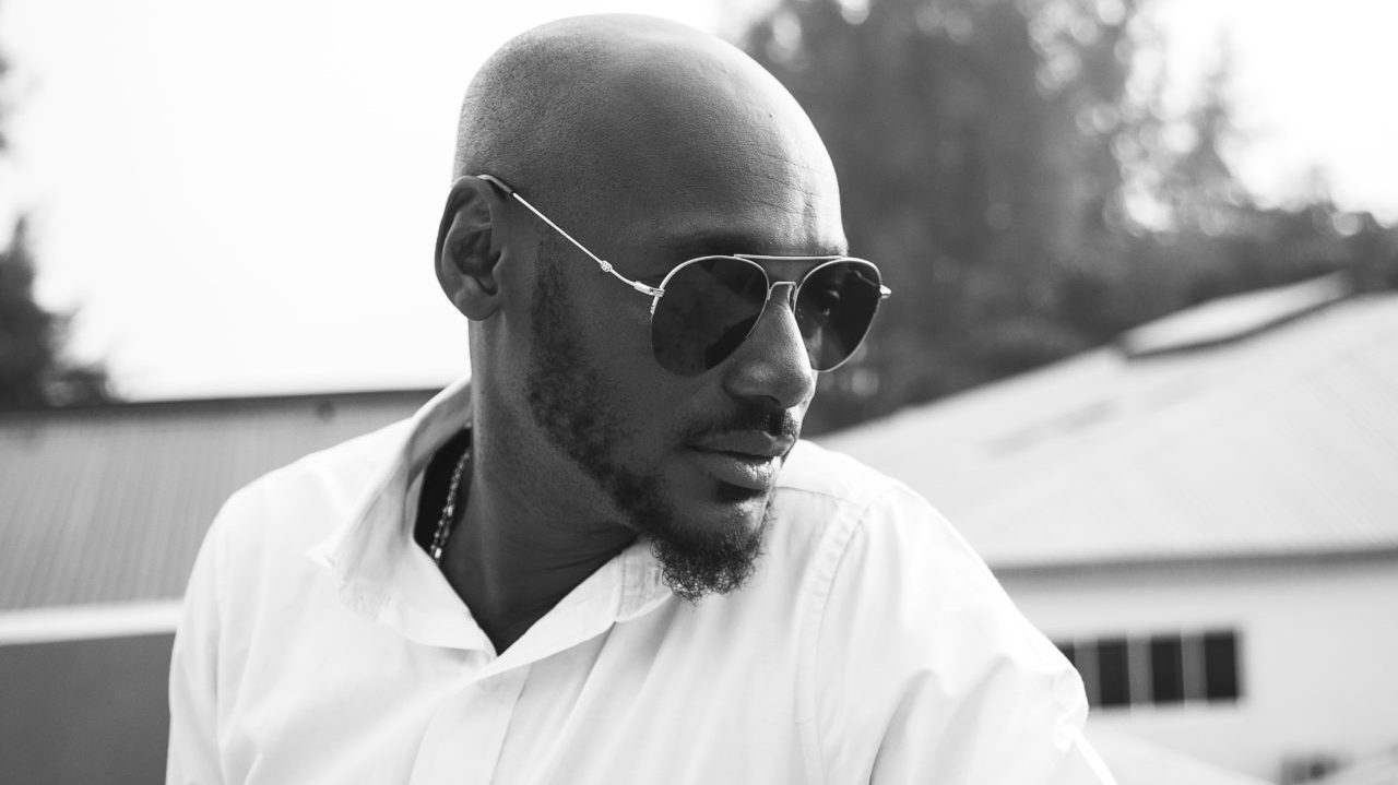 #BBNaija Gist: 2Baba Celebrates 44th Birthday With Remaining Housemates
