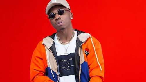 Presidential! See Mayorkun Chilling With Former VP Atiku Abubakar In Dubai