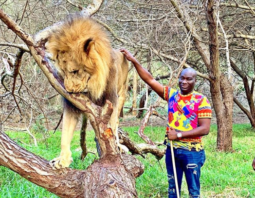 TrueYarn: Mompha’s Leave Of Absence, Molestation of Bobrisky & Hungry Nigerian Lion
