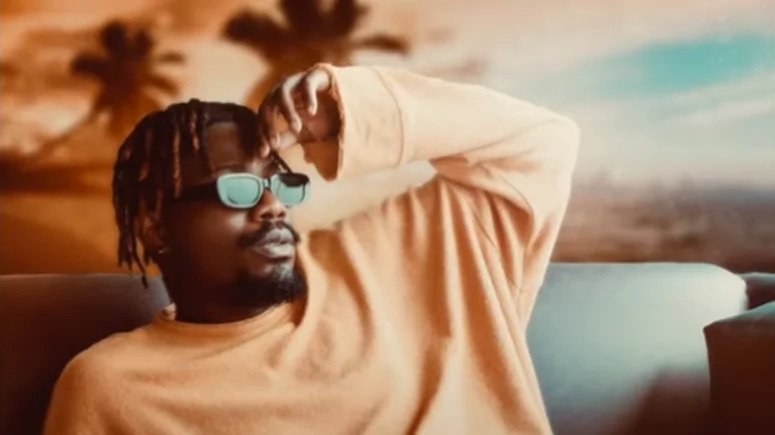 #FridayFeeling: YCee’s “Dakun” Is A Whole New Vibe! (Audio)