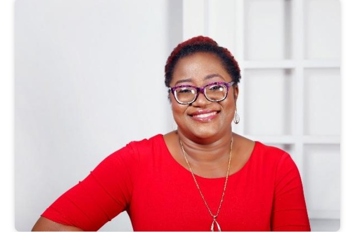 Nigerian Author,Cheluchi Onuobi Wins Literacy Award in UAE