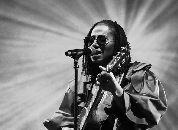 Asa Announces Extended Tour for London Fans