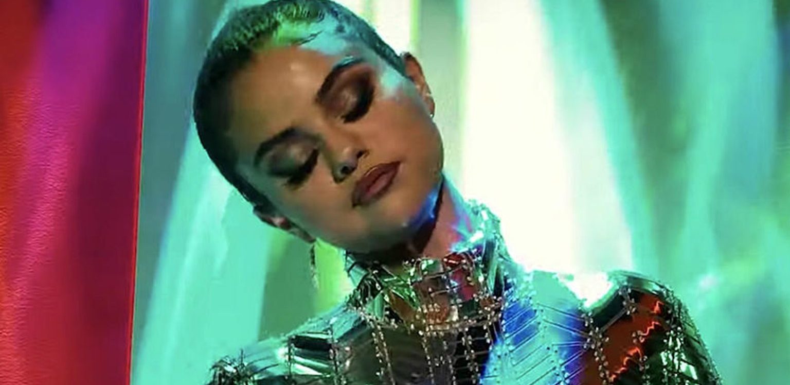 How To Get Over Someone: A Lesson From Selena Gomez