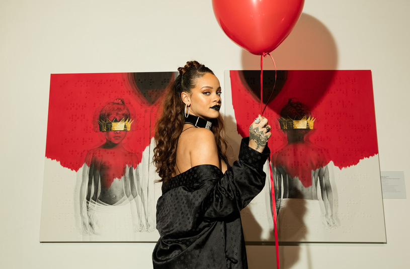 Rihanna’s “ANTI” Breaks Multiple Records