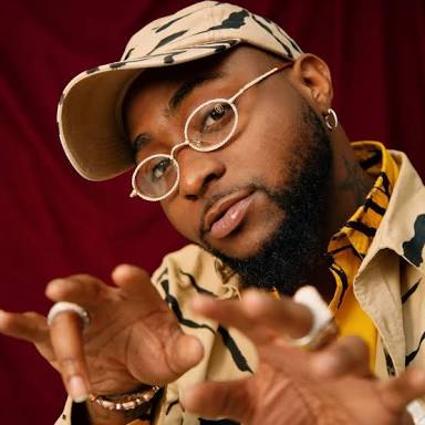 Davido Denies Taking Baby Mama On Vacation