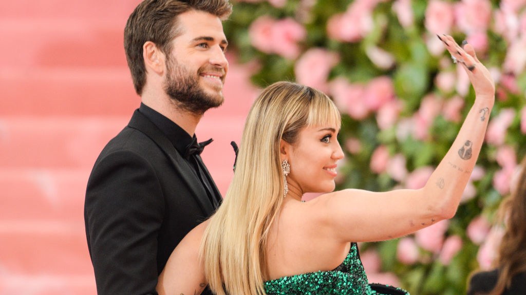 Miley Cyrus and Liam Hemsworth Reach Divorce Settlement