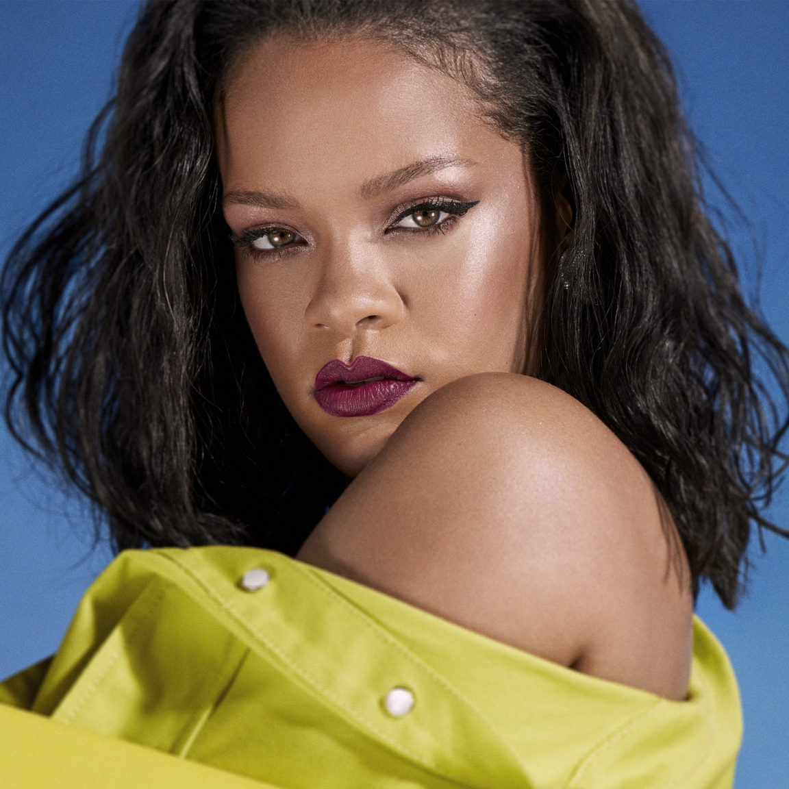 Rihanna Shuts Down ‘Fenty’ Fashion Line
