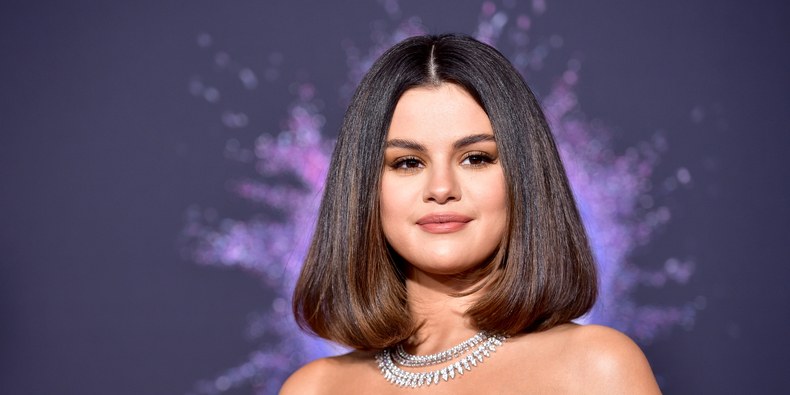 Selena Gomez Tops Album Chart With ‘Rare’