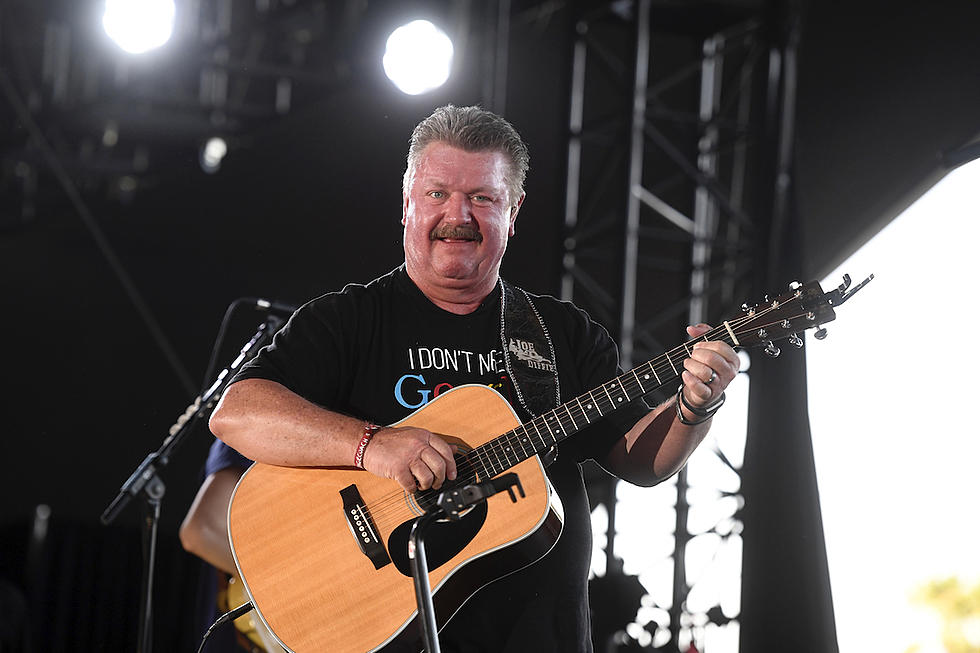 Joe Diffie, Country Music Legend Dies of  COVID-19 at 61