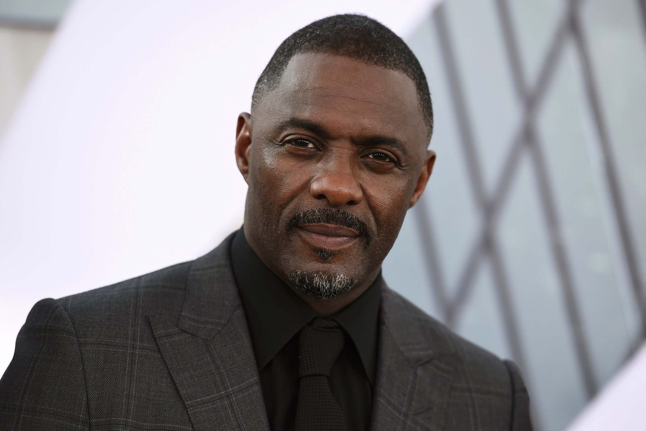 COVID-19: Idris Elba Calls for Weekly Quarantine