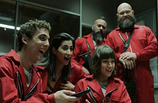 ‘Money Heist’ Director Picks Cast For Indian Remake