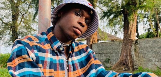 Fireboy DML Displays Self-admiration in ‘Champion’ Visuals