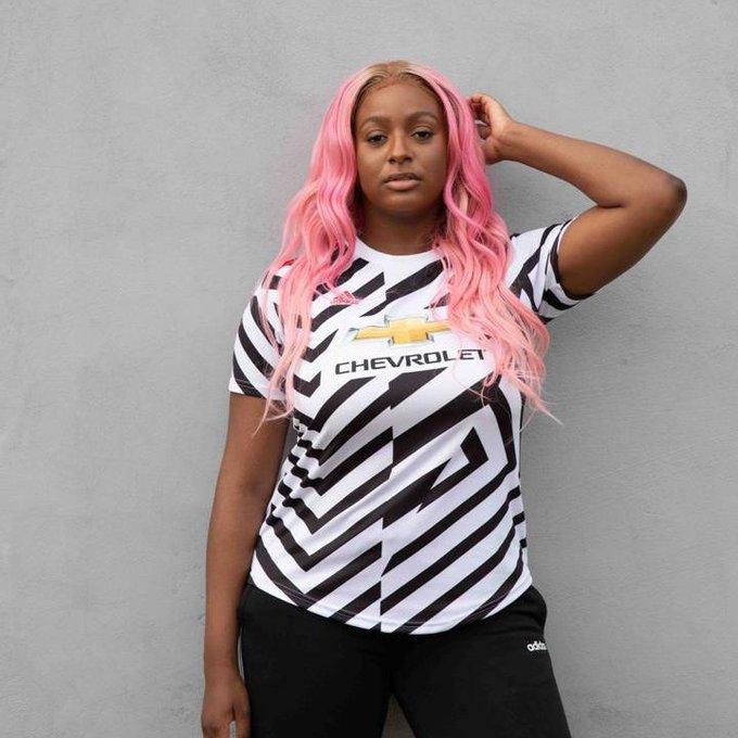 DJ Cuppy completes thesis at Oxford University