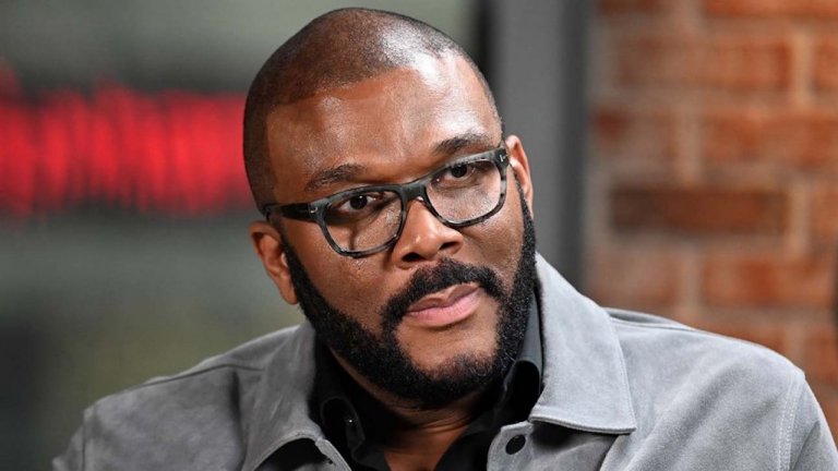 Tyler Perry accused of sexual harassment, slammed $260 million lawsuit