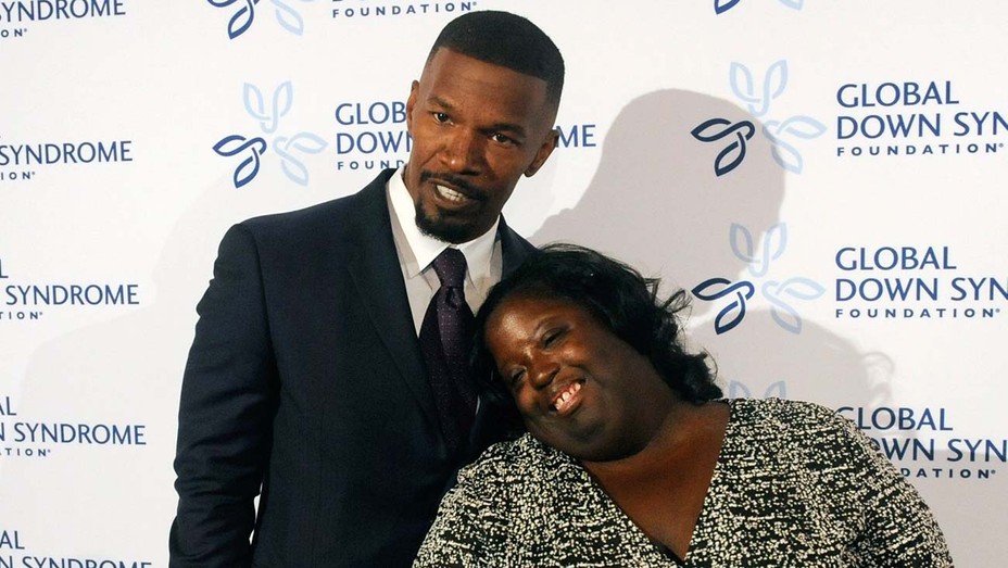 Jamie Foxx in Mourning State after Losing Sister