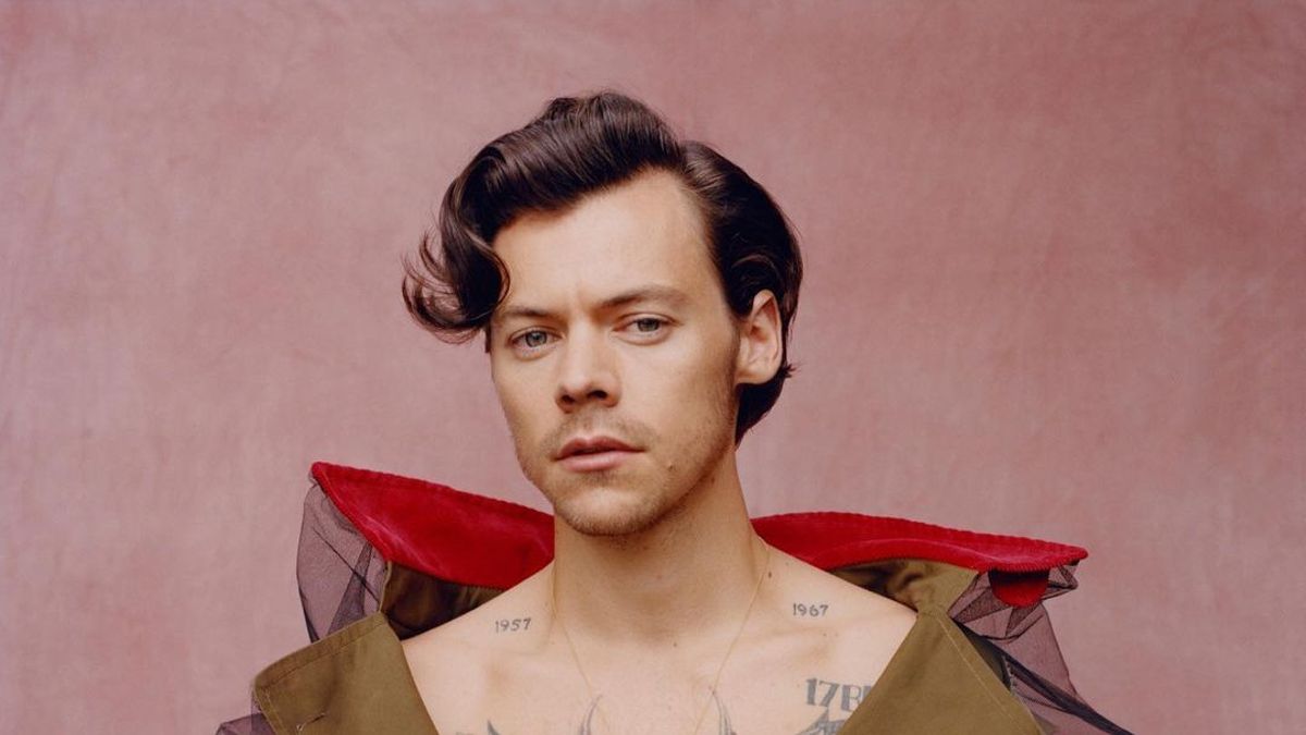 The Girlish Harry Styles’ Vogue Cover That’s Got Everyone Talking