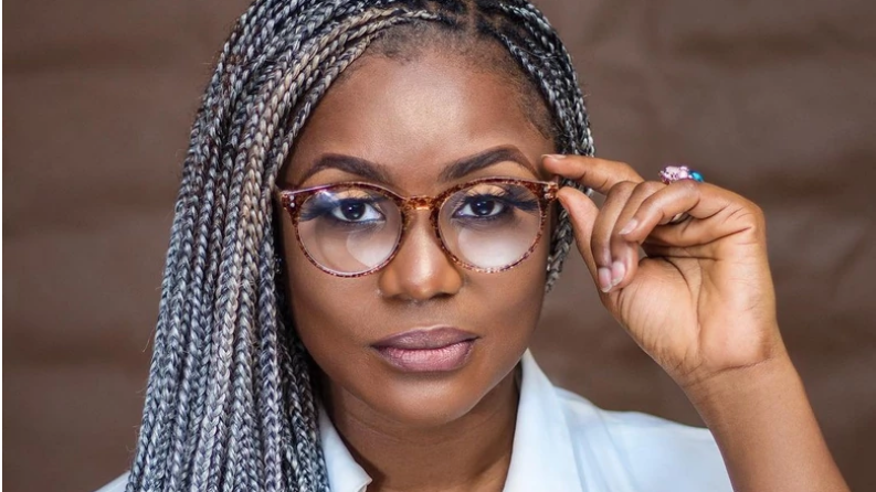 Kiki Omeili Questions Why Use of Left Hand is an Abomination