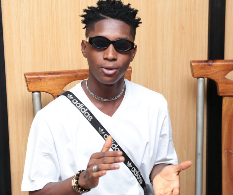 Outrage as Bella Shmurda Goes Haywire on Stage