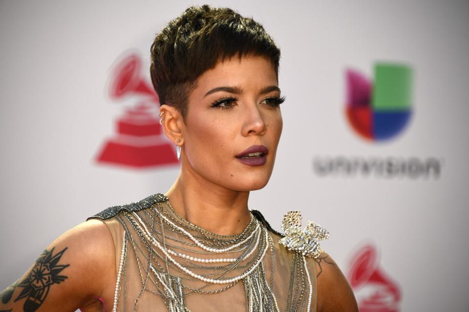 Singer Halsey Surprises Fans with Pregnancy Photos