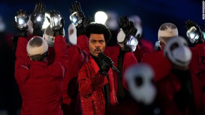 The Weeknd Accuses Hollywood of Pressuring Artistes into Fake Lives