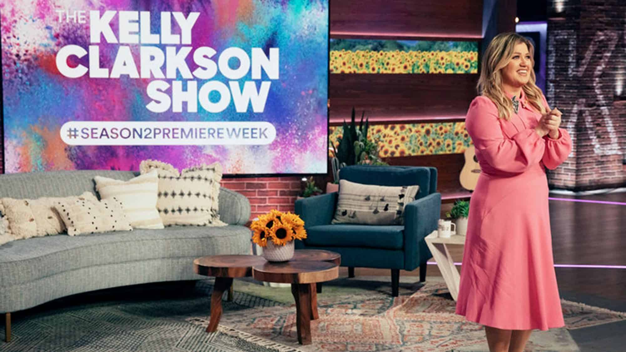 Kelly Clarkson to take over Ellen DeGeneres’ show in 2022