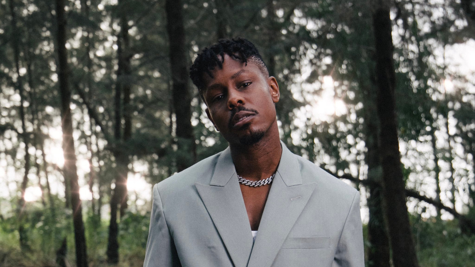 Ladipoe tops Apple Music charts with ‘Feeling’