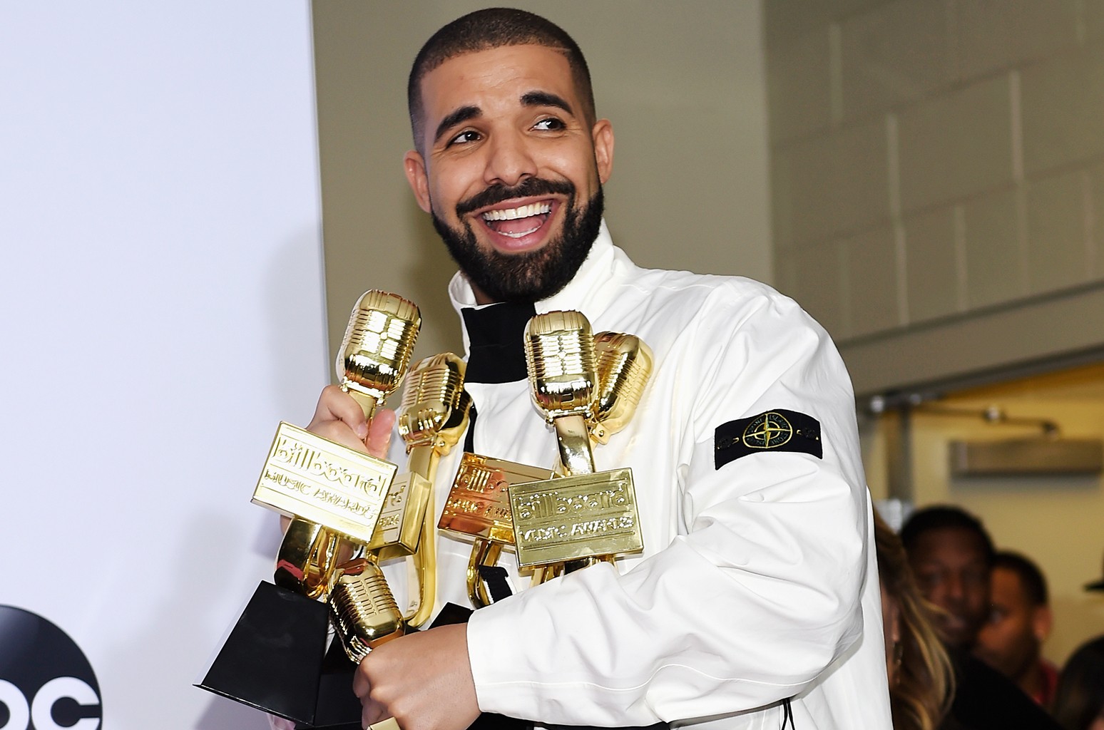 Drake to receive Artist of the Decade honor at 2021 Billboard Music Awards