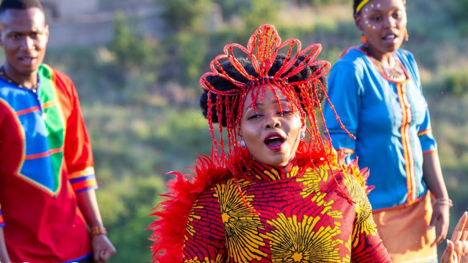Yemi Alade drops colourful video for ‘Rain’ Feat Mzansi Youth Choir
