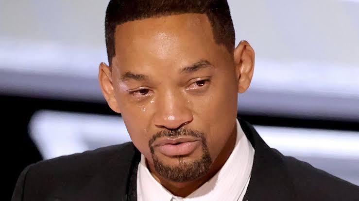 Will Smith publicly apologizes to Chris Rock