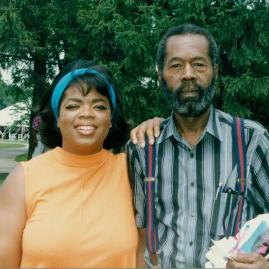 American TV host, Oprah Winfrey, loses father