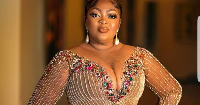 Eniola Badmus gifts herself Mercedes Benz SUV on birthday
