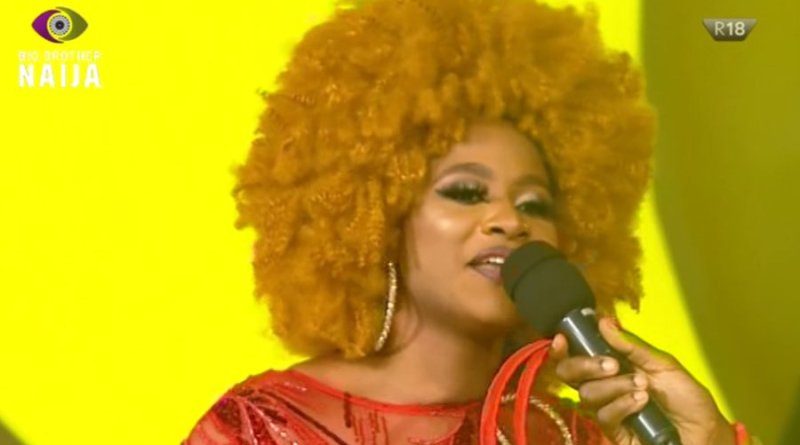 Phyna advises fans to stay off her business