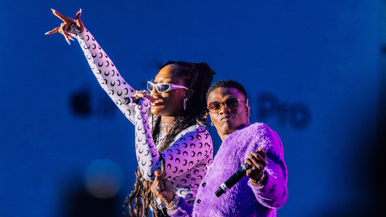 Tems Reveals Awkward Moment Accepting BET Awards Win for ‘Essence’ Without Wizkid