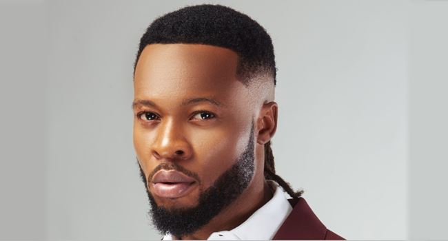 Flavour lampoons Afrobeats musicians, calls them ‘lazy’