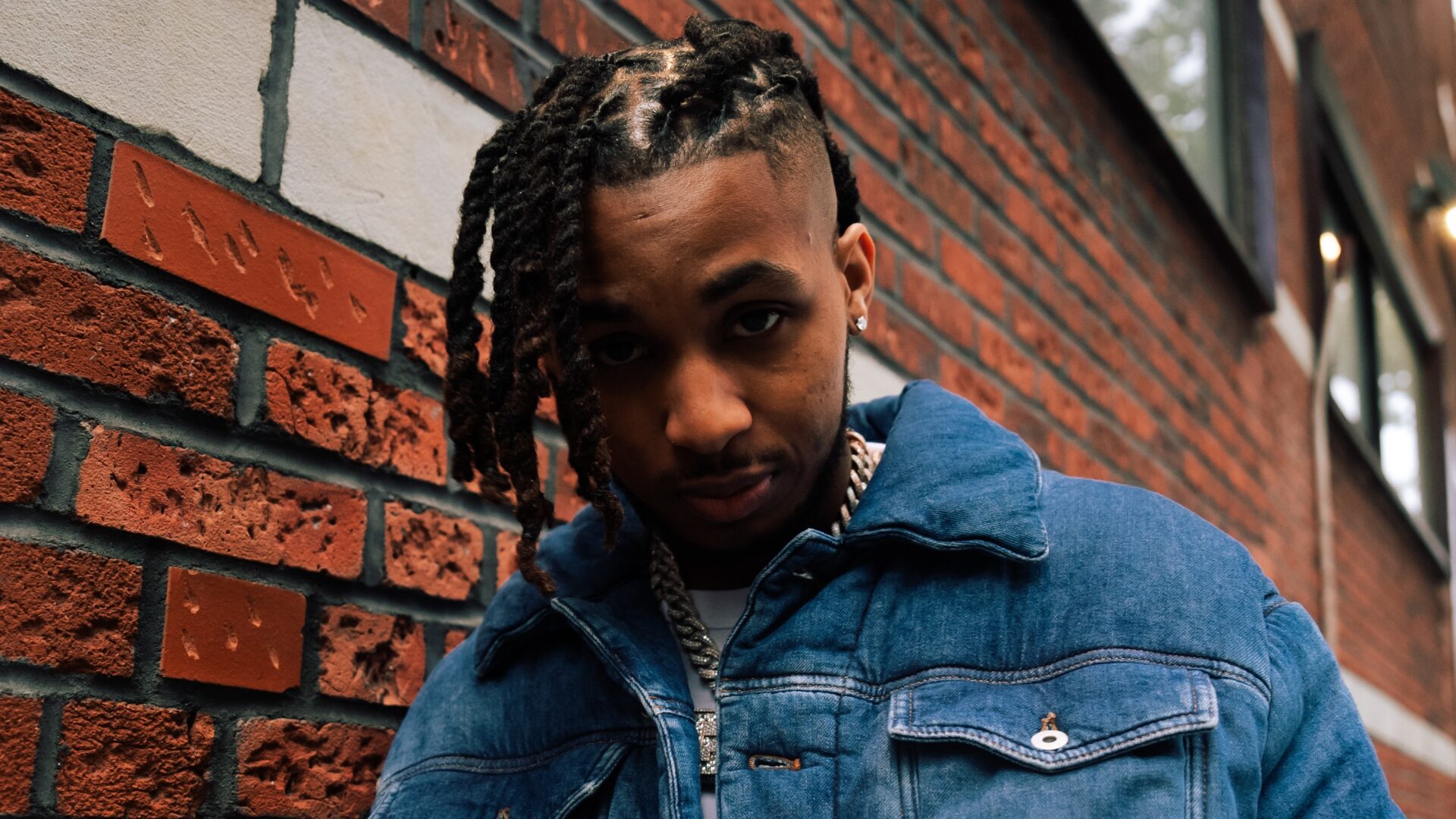Rapper DDG fires cameraman for flirting with his date