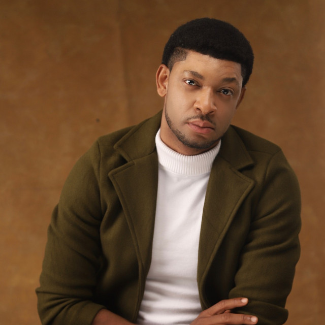 Gospel artiste, Steve Crown announces engagement