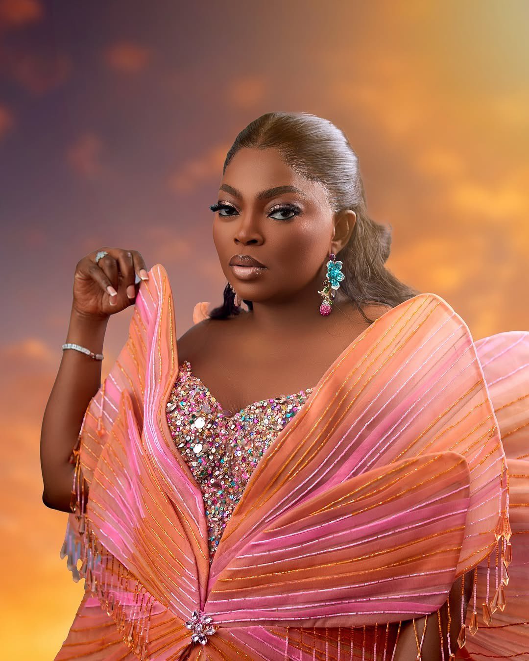 Kamo State defies Funke Akindele’s warning, flaunts ₦2.4 million gift