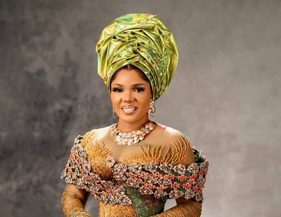 JP2025: Eniola Badmus congratulates Iyabo Ojo on Priscilla’s traditional wedding, praises her motherhood