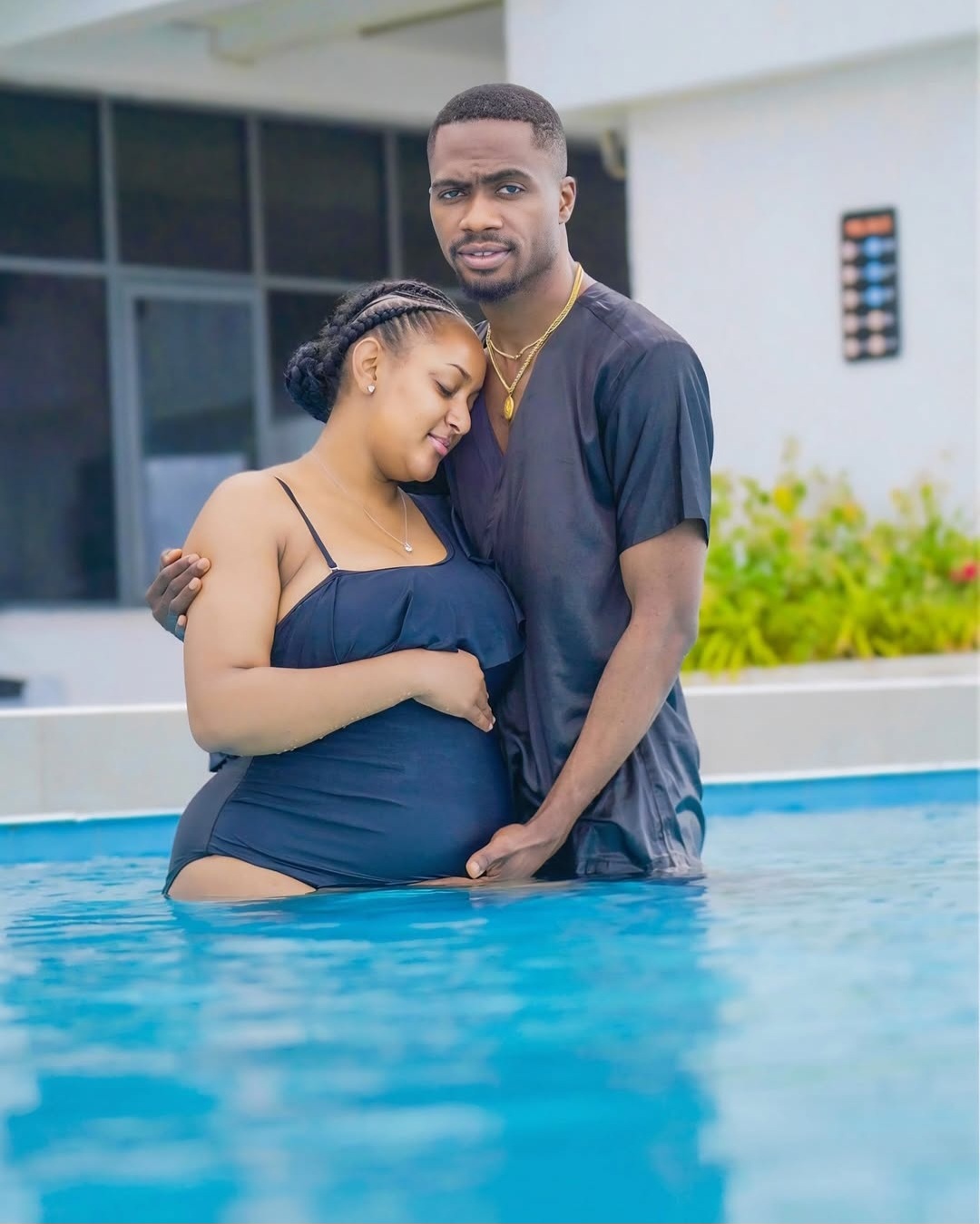 I am officially a hen – Nigerian comedian, Josh2Funny expecting 3rd child with wife