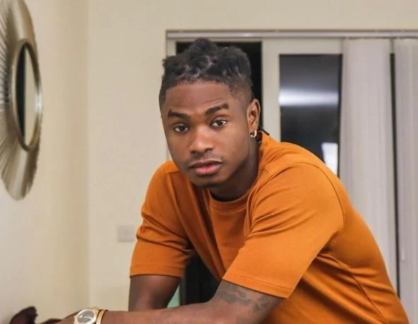 Popular Nigerian Rapper Lil Kesh Attacked, Stabbed in Lagos