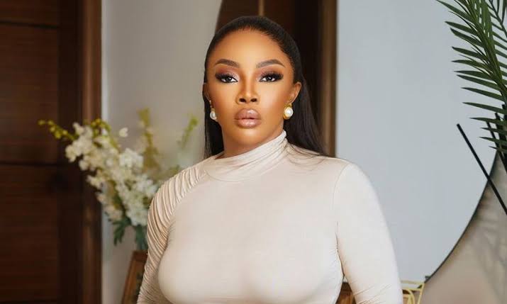Caught in the Act: Toke Makinwa Weighs In on Coldplay’s Viral “Kiss Cam” Moment