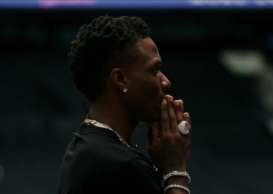 Wizkid Bags Best Continental Songwriter Award at 2025 EAEA Gala in Kenya