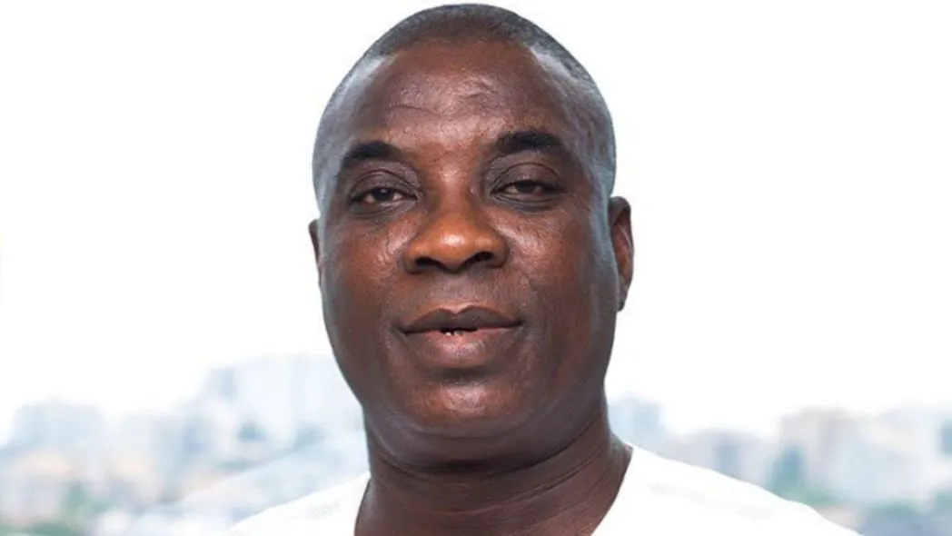 VIDEO: Kwam 1 Narrowly Escapes Being Crushed By Value jet Plane After Spilling Alcohol On Aviation Workers 