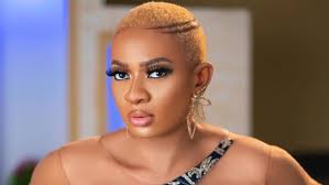 PHOTOS: Yul Edochie’s Ex Wife, May Dines With The Poor, Fans React