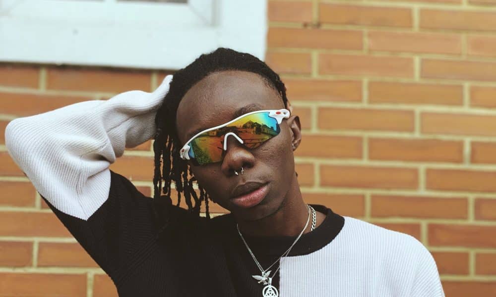 Why It’s Difficult to Be With One Woman- Blaqbonez