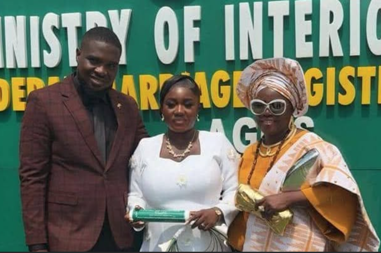 Ex Top Child Actress Bamgbopa Ties The Knot