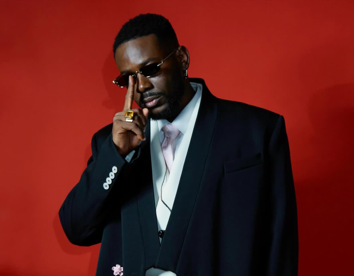 Artiste-to-fan Connection: Adekunle Gold Surprises Fans with Personalised Motivational Emails
